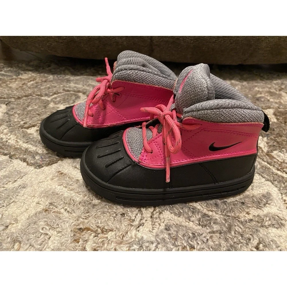 Nike ACG Woodside 2 High Boots Winter Toddler Girls Size 8 Pink Shoes